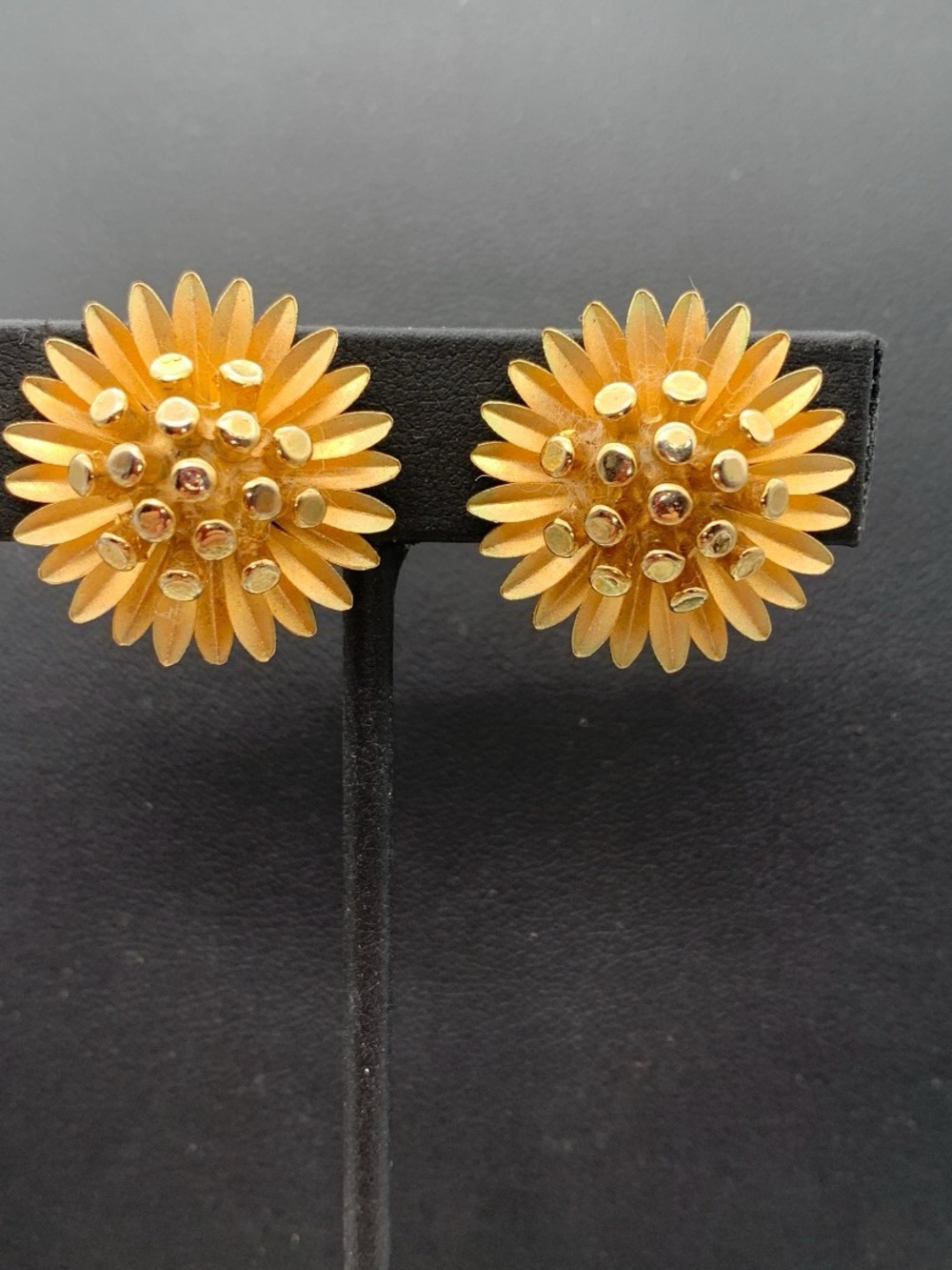 Vintage Gold tone 3D Floral Sunburst Clip-On Earrings - Women's Jewelry